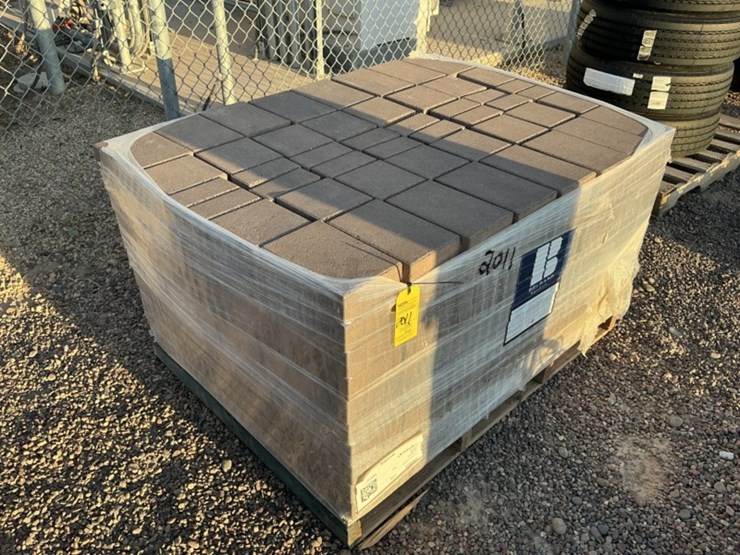 pallet-of-stone-pavers-image-2