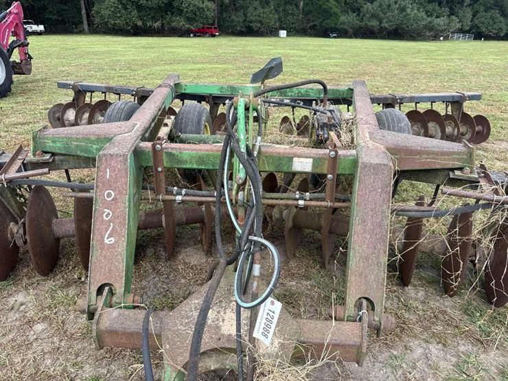 john-deere-630-image-10