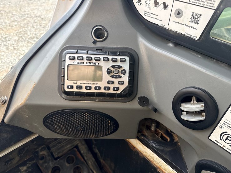 2019-bobcat-t595-image-38