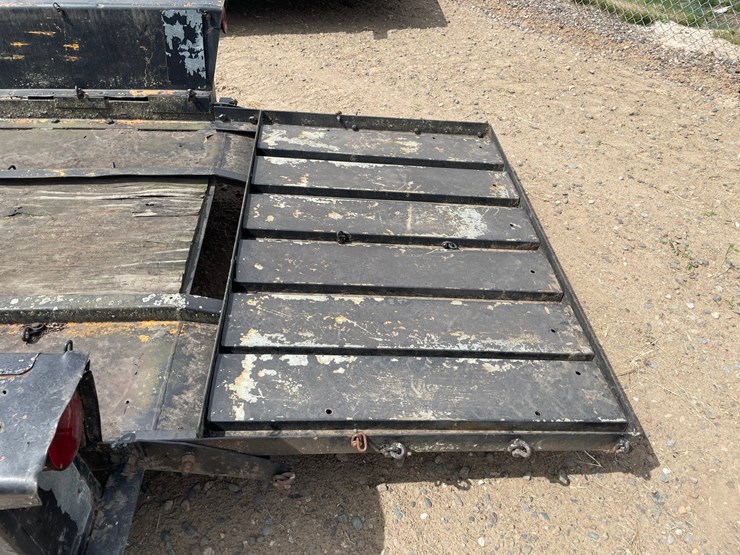 #1311-•-flatbed-trailer-(no-title-parts-only-trailer)-image-12