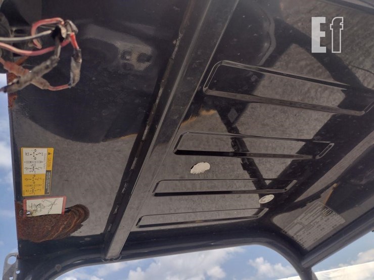2021-deere-35g-image-9