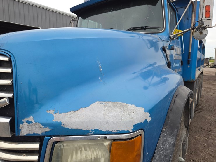 1995-ford-ltl9000-image-12