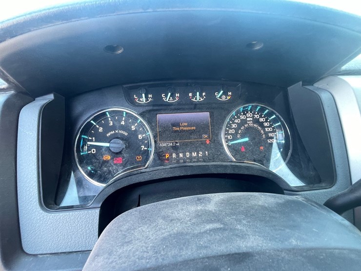 2012-ford-f150-xlt-image-34