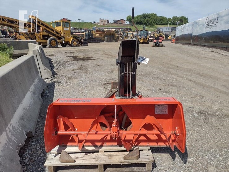 kubota-t2724-image-2
