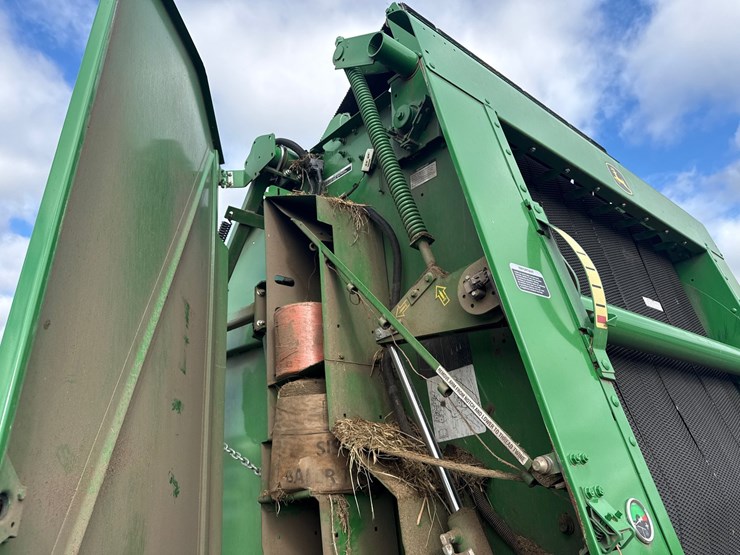 john-deere-569-image-16