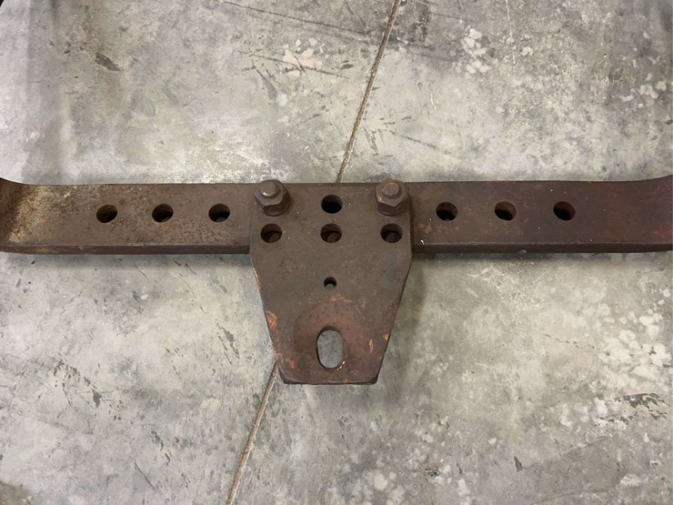 (2)-international-harvester-fast-hitch-drawbars-image-9