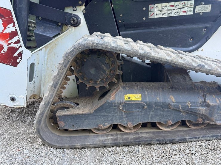 2022-bobcat-t76-image-13