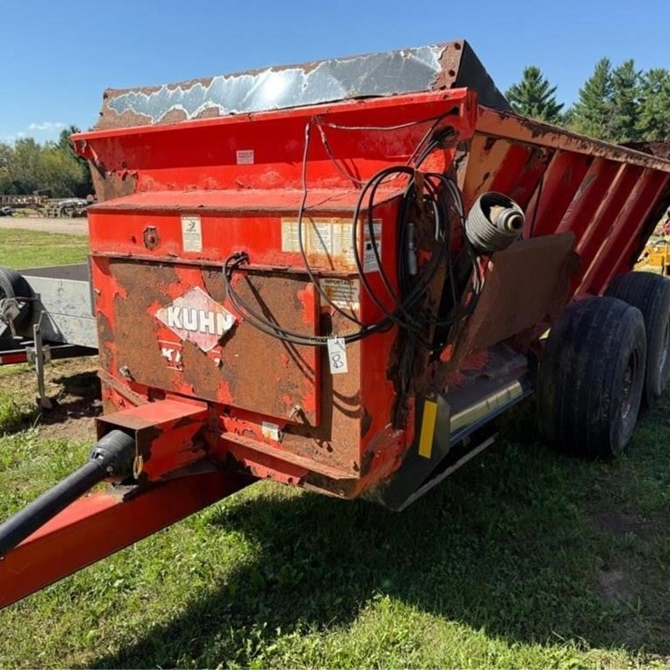 KUHN KNIGHT 8124