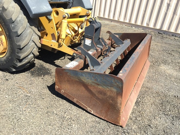 2005-deere-210le-image-13