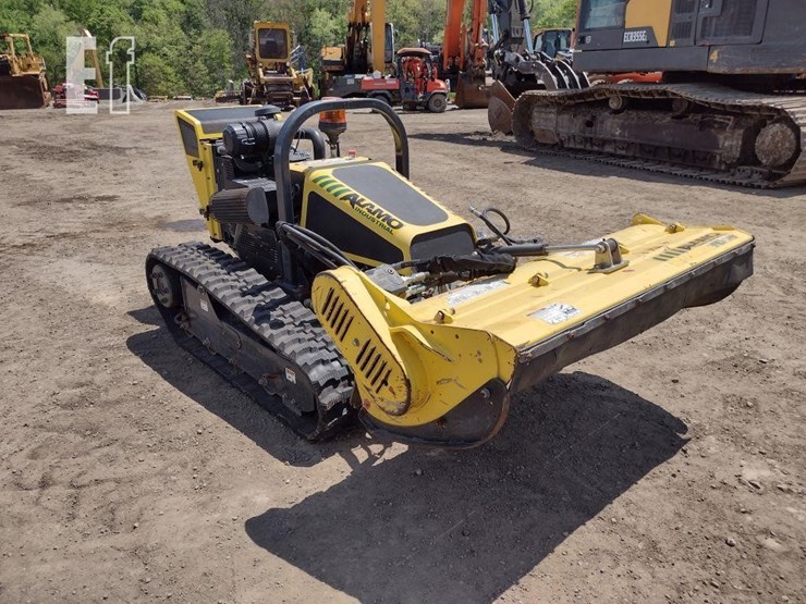18-alamo-traxx-mower^remote^charger^-image-36