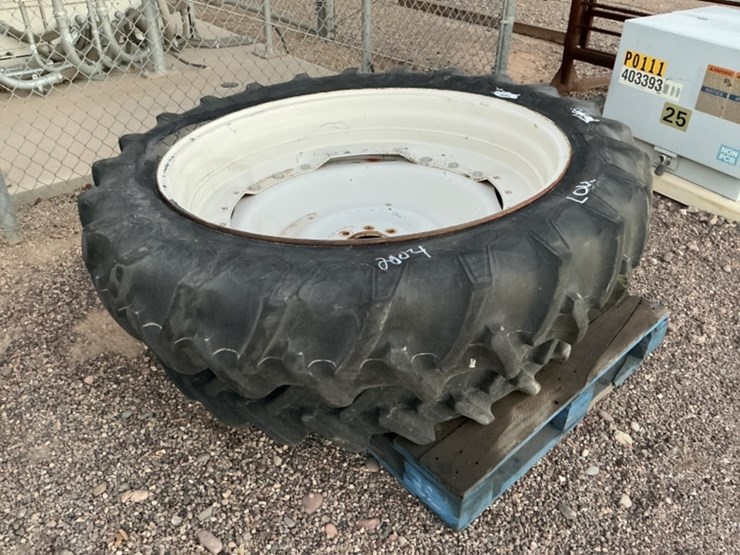 (2)-equipment-wheels-w/-tires-image-2