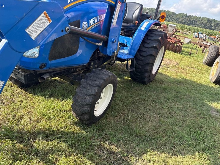 new-holland-workmaster-35-image-12