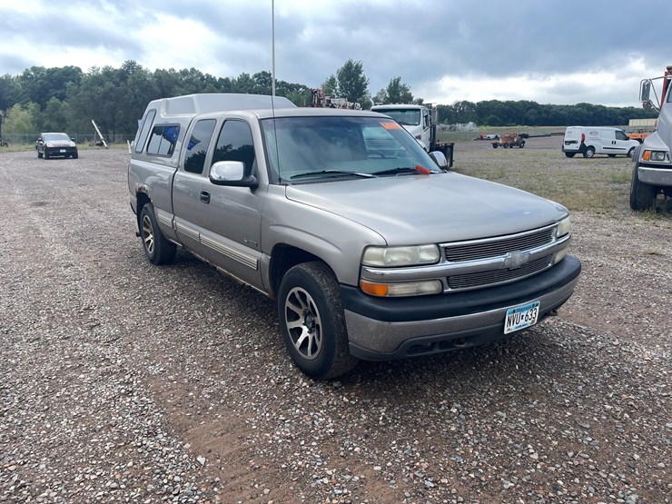 2000-chevrolet-silverado-1500-lt-image-5