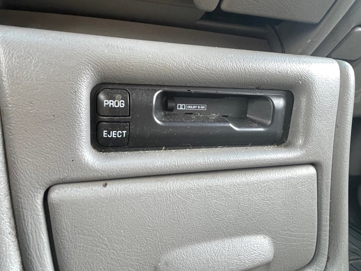 2000-chevrolet-silverado-1500-lt-image-40
