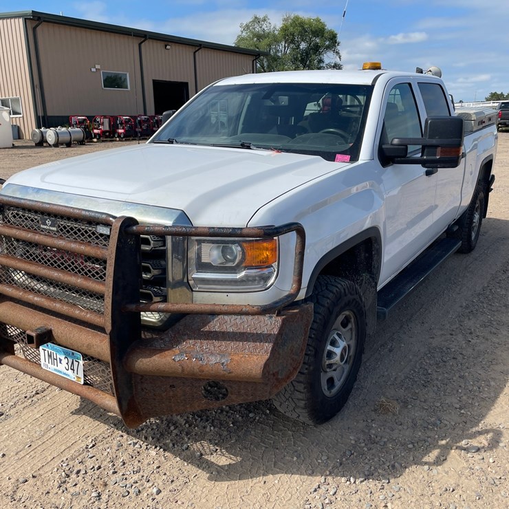 #1472 • 2019 GMC Sierra Pickup Truck (Has MN TItle)