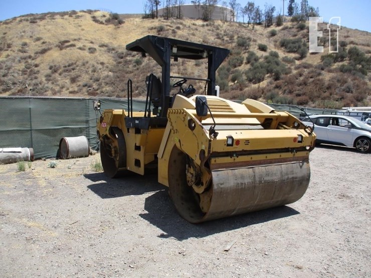 2012-caterpillar-cb54-image-2
