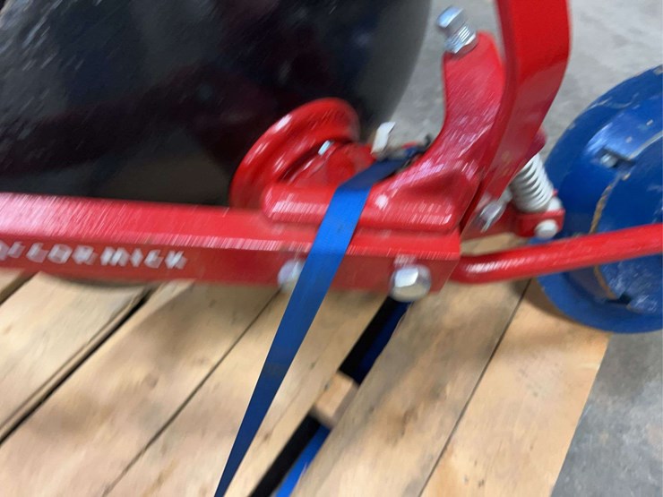 international-harvester-fast-hitch-disk-plow-image-22