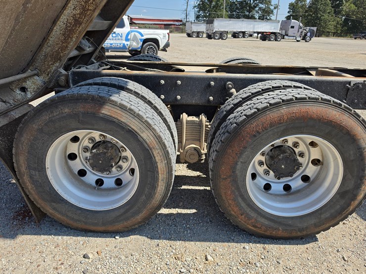 1997-mack-ch600-image-102