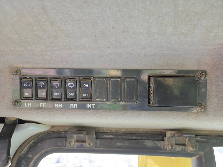 2006-komatsu-d65ex-image-50