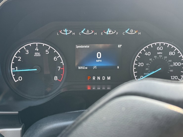 2022-ford-f150-xlt-image-12