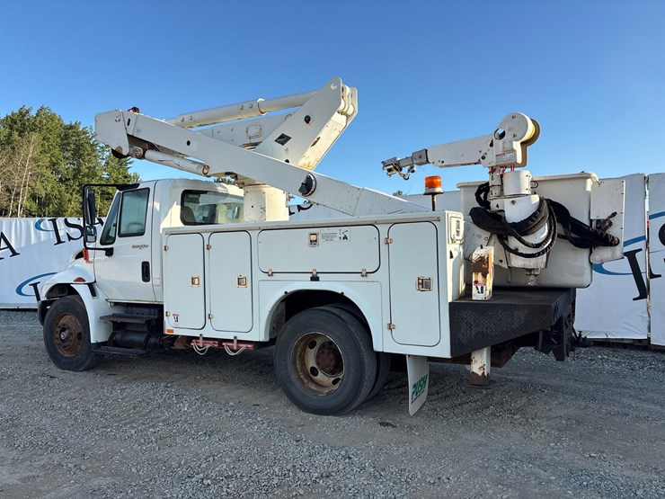 2008-international-durastar-4300-image-3