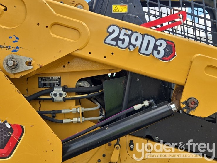 2023-caterpillar-259d3-image-26