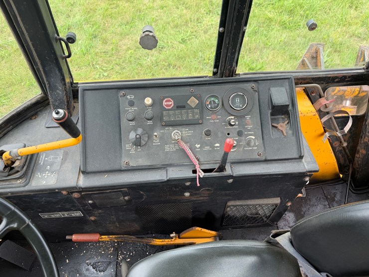 deere-310c-image-35