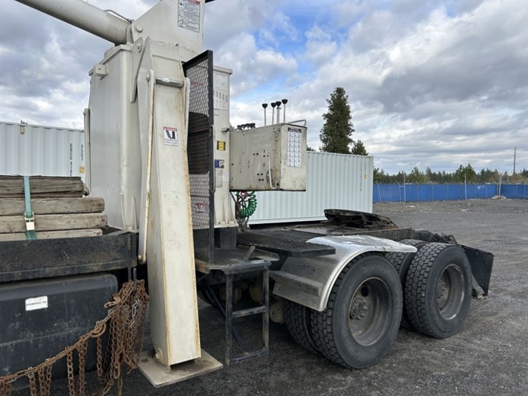 2001-peterbilt-357-image-32
