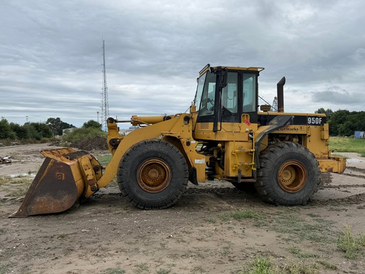 caterpillar-950f-image-2