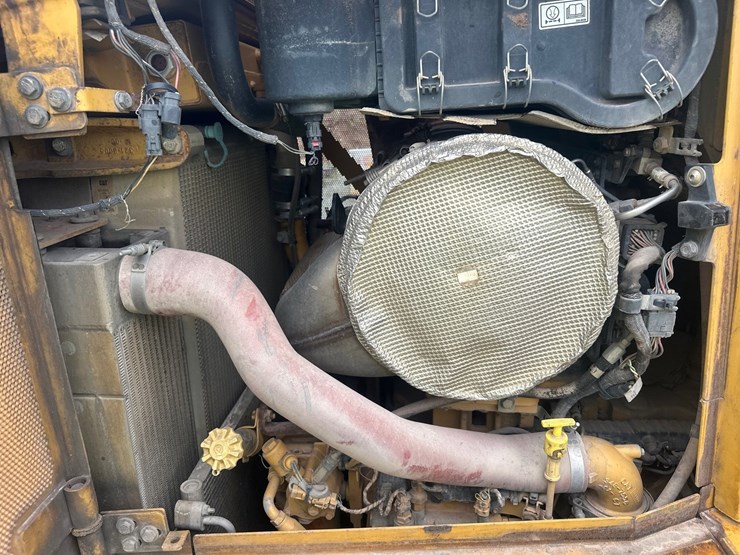 caterpillar-d6t-lgp-image-55