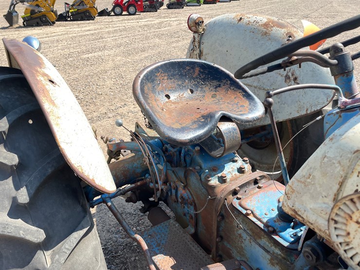 ford-8n-image-8