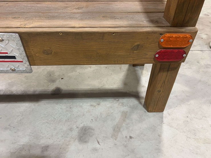 custom-international-harvester-tailgate-bench-image-3