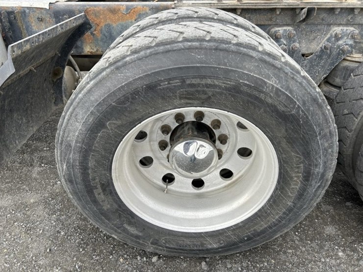 2006-kenworth-w900-image-28
