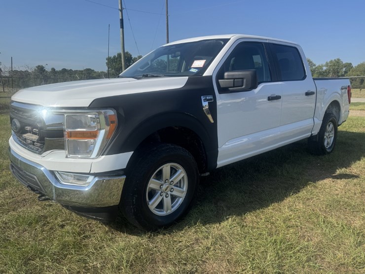 2022-ford-f150-xlt-image-1