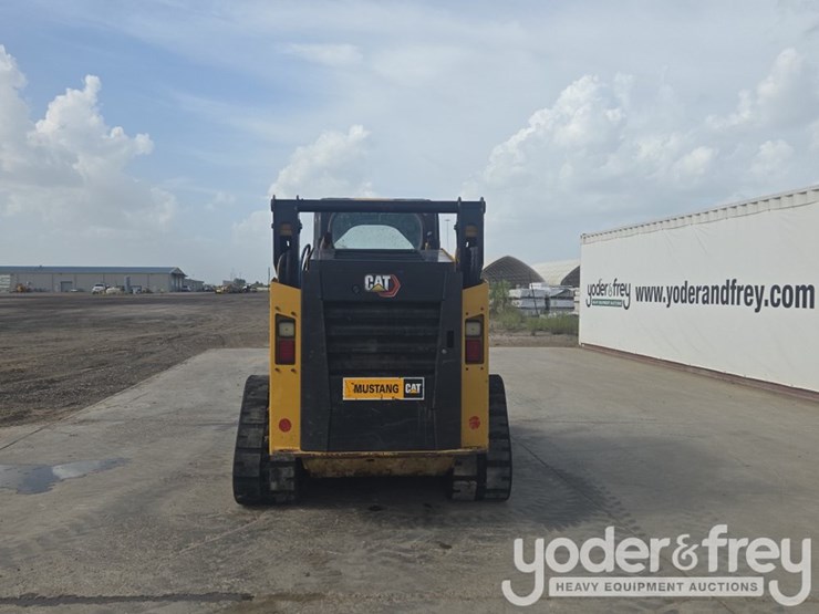 2023-caterpillar-259d3-image-4