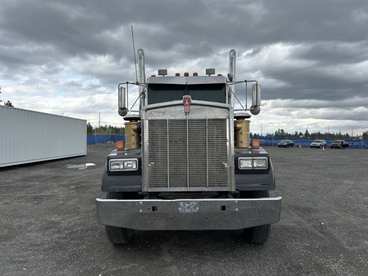 2006-kenworth-w900-image-8