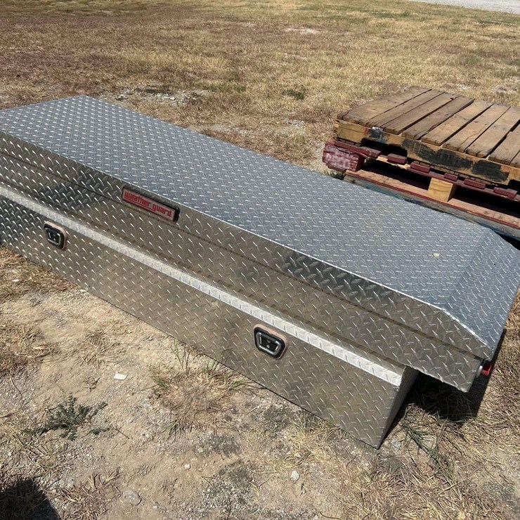 Weather Guard 127-0-03 72in. Aluminum Diamond Plate Truck Toolbox