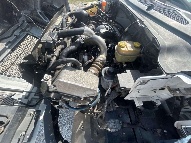 2017-ford-f650-image-26