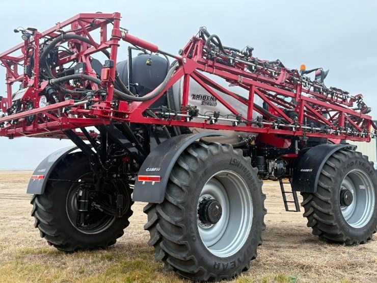 2024-case-ih-trident-5550-image-6