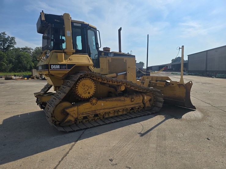 2002-caterpillar-d6m-lgp-image-21