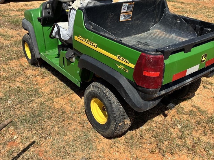 john-deere-gator-image-3