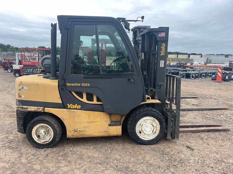 #1062-•-yale-veracitor-90vx-forklift-image-5