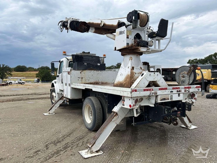 2018-freightliner-m2-106-image-2