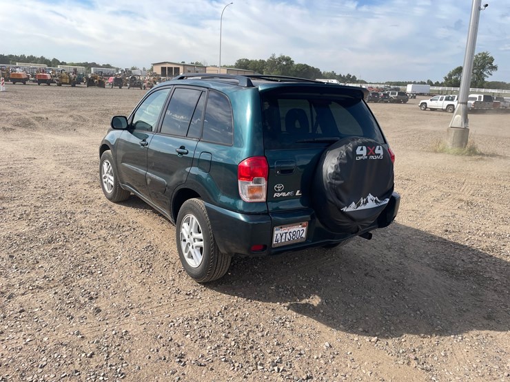 2002-toyota-rav4-image-2