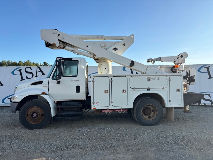 2008-international-durastar-4300-image-2