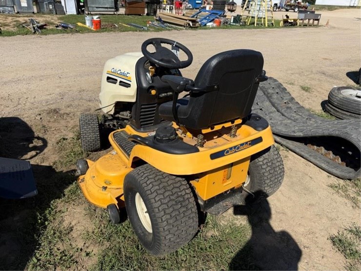 cub-cadet-lt1050-image-3