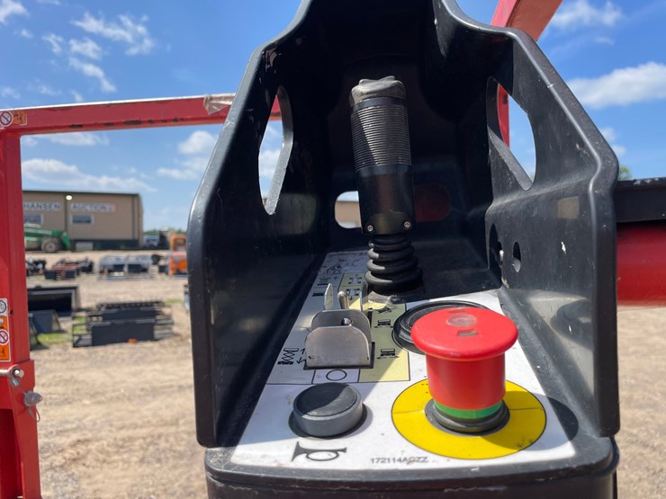 #1000-•-2020-skyjack-scissor-lift-image-15