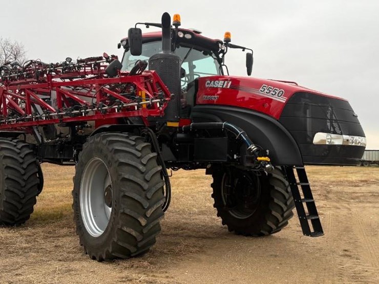2024-case-ih-trident-5550-image-4