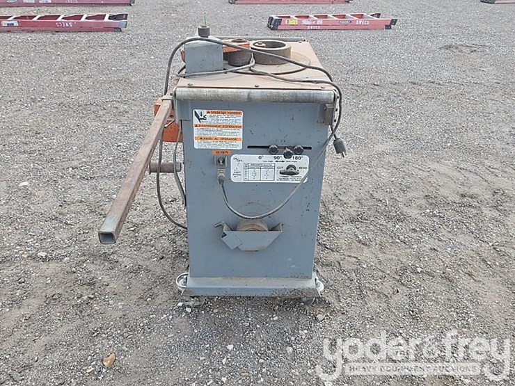 table-rebar-cutting-and-bending-equipment-image-2