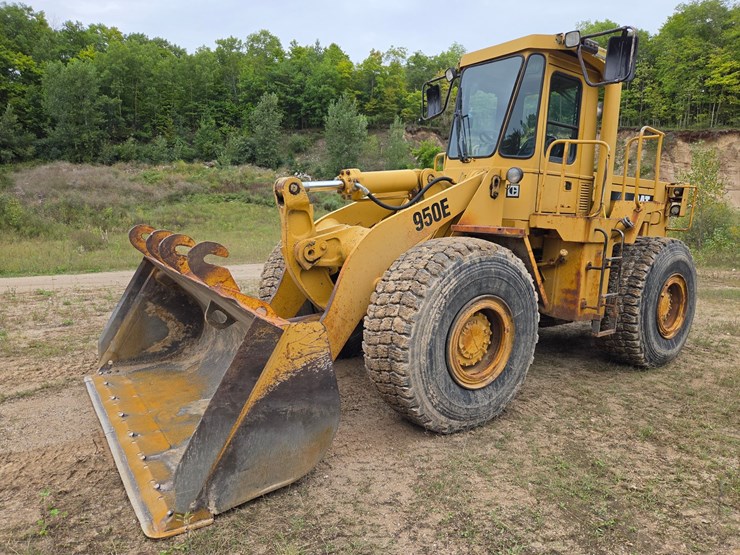 caterpillar-950e-image-1
